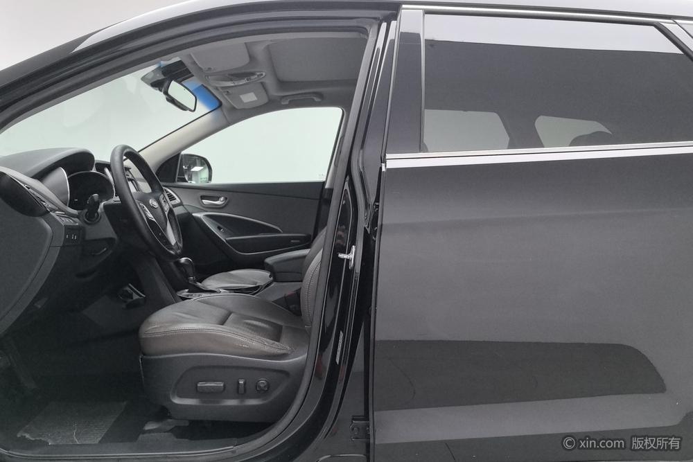 Grand Santa Fe 2013 модификация 3.3L 7 seat 4WD Deluxe Edition – фото 24