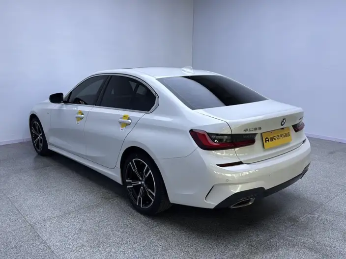 BMW 3 Series 2022 Model Facelift 325i M Sports Set – фото 5