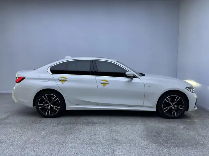 BMW 3 Series 2022 Model Facelift 325i M Sports Set – фото 8
