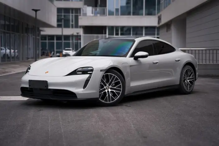 Taycan 2022 Model Facelift Taycan – фото 1