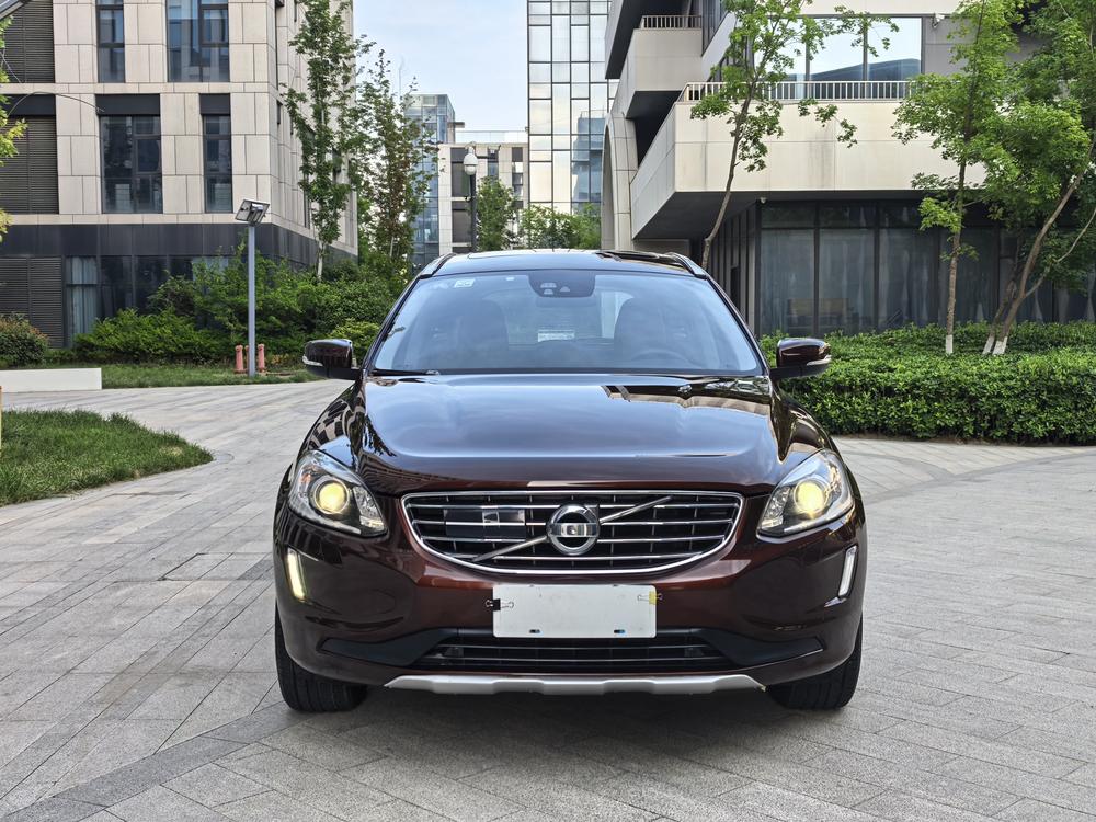 Volvo XC60 2015 T5 AWD Smart Far – фото 2