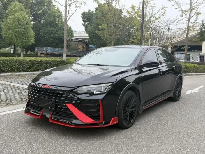 Yixuan Max 2022 Model 1.5T Dark Night Edge Edition – фото 1
