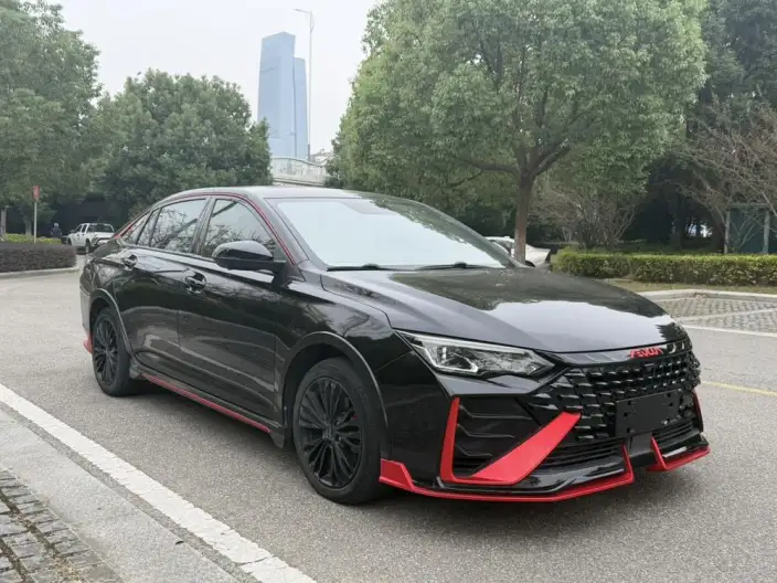 Yixuan Max 2022 Model 1.5T Dark Night Edge Edition – фото 3