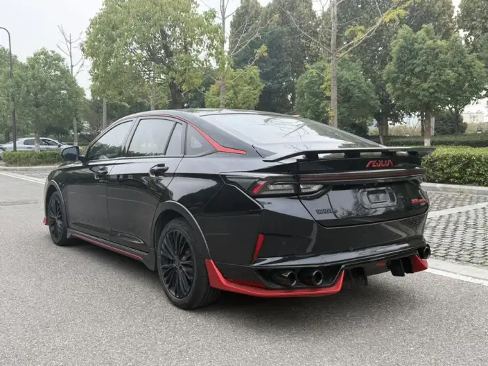 Yixuan Max 2022 Model 1.5T Dark Night Edge Edition – фото 4