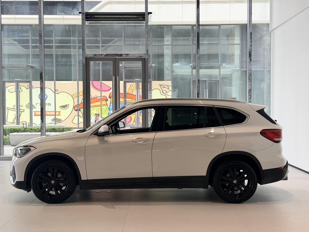 BMW X1 2021 Modified sDrive20Li Stylish – фото 4