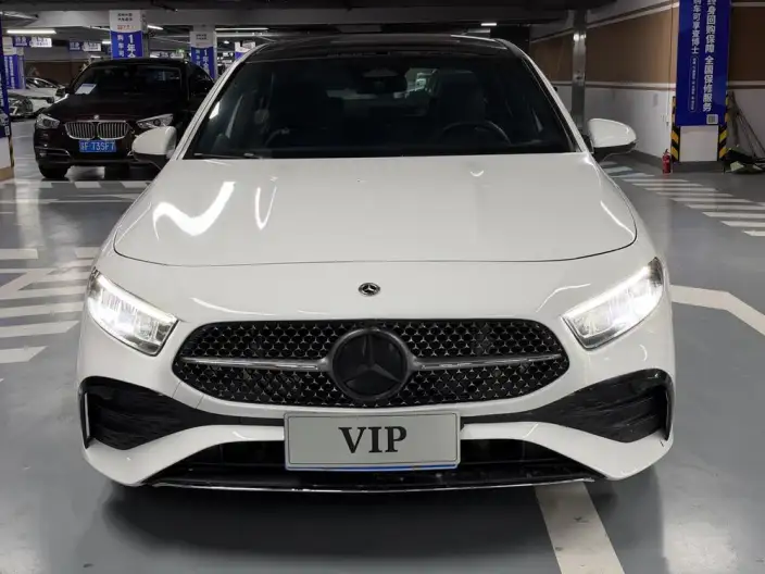 Mercedes-Benz A-class 2023 Model A 200 L Sports sedan Fashion Edition – фото 2