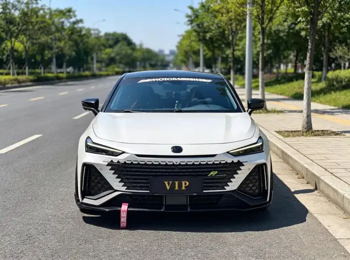 Changan UNI-V 2022 Model 1.5T Sports Edition