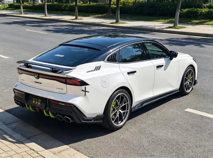Changan UNI-V 2022 Model 1.5T Sports Edition – фото 6