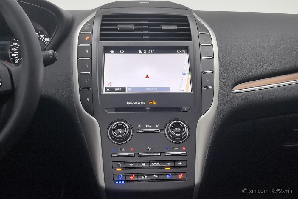 Lincoln MKC 2018 2.0T FWD Prestige – фото 13
