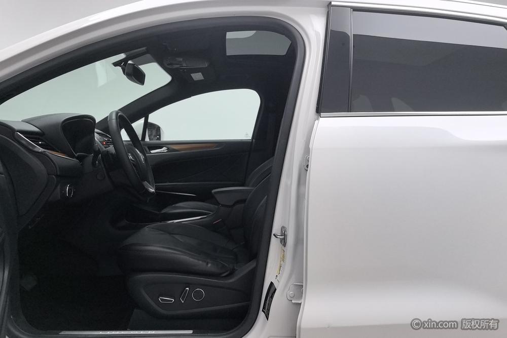 Lincoln MKC 2018 2.0T FWD Prestige – фото 17