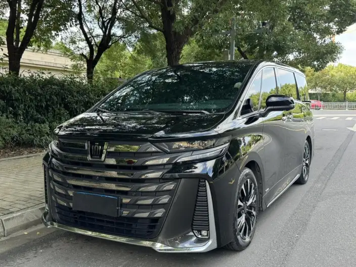 Vellfire 2023 Model Toyota Crown 2.5L Intelligent Hybrid 4WD Supreme Executive Edition – фото 1