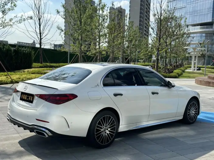 Mercedes-Benz C-Class 2024 Model C 260 L Sports Edition – фото 7