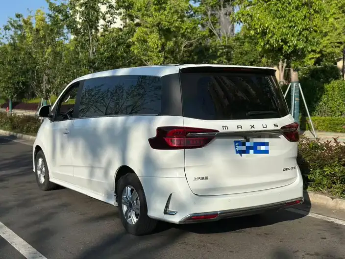 Maxus G10 2022 Model 2.0T Petrol Automatic Smart Edition 7 seat – фото 3