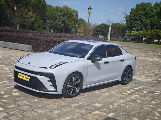 Lynk & Co 03 2023 Model 1.5T EM-F PM – фото 1