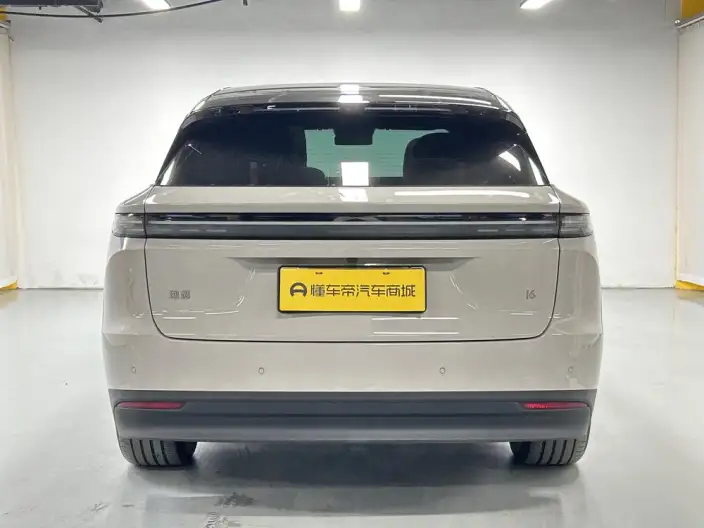 Li Auto i6 2025 Model 2WD Standard Edition – фото 6