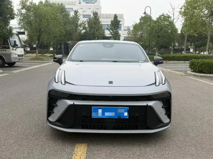 Lynk & Co 03 2023 Model 1.5T EM-F PM – фото 2