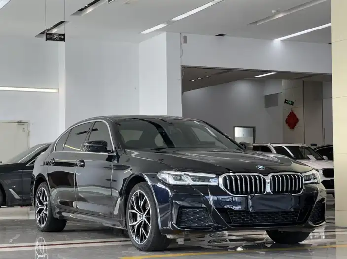 BMW 5 Series 2023 Model Facelift 530Li Exclusive Model M Sports Set – фото 3