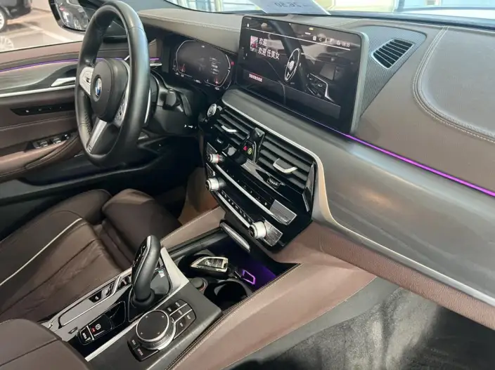 BMW 5 Series 2023 Model Facelift 530Li Exclusive Model M Sports Set – фото 7