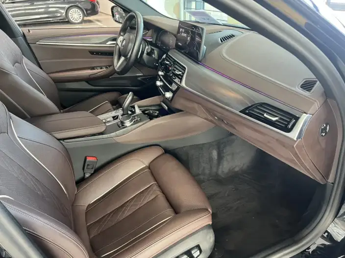 BMW 5 Series 2023 Model Facelift 530Li Exclusive Model M Sports Set – фото 9