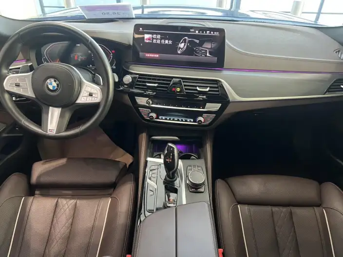 BMW 5 Series 2023 Model Facelift 530Li Exclusive Model M Sports Set – фото 10