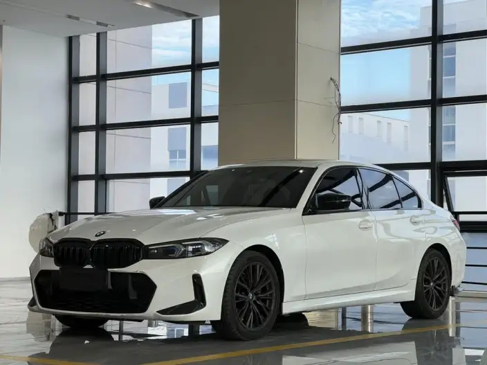 BMW 3 Series 2023 Model 330i M Sports Night Set – фото 1