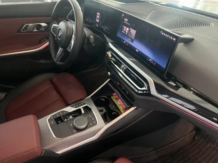 BMW 3 Series 2023 Model 330i M Sports Night Set – фото 8