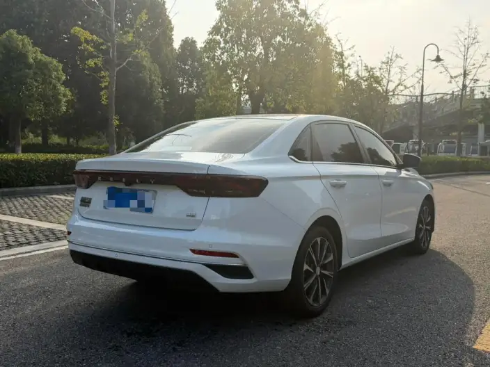 Geely Emgrand 2025 Model No. 4 Gen 1.5L CVT Star Glory Edition – фото 7