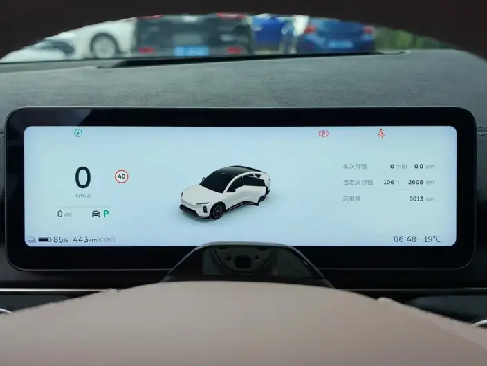 NIO EC6 2025 Model 75kWh – фото 8