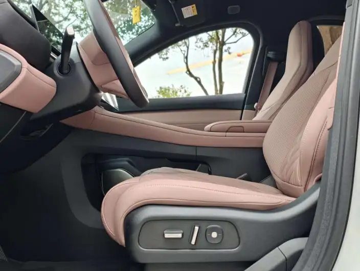 NIO EC6 2025 Model 75kWh – фото 10