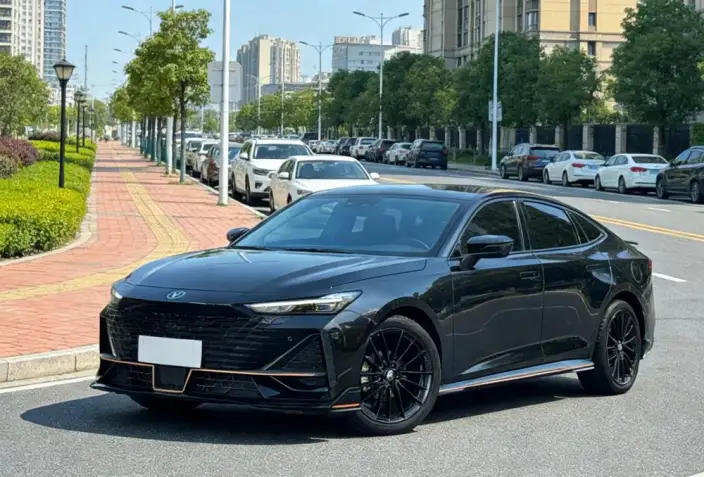 Changan UNI-V 2023 Model 1.5T Sports Edition