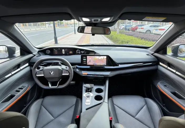 Changan UNI-V 2023 Model 1.5T Sports Edition – фото 7