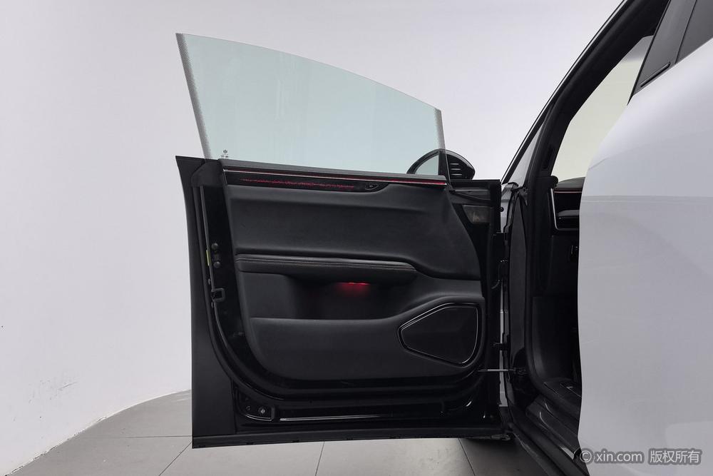 HiPhi X 2021 Flagship 6-seat – фото 21