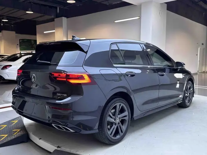 Volkswagen Golf 2023 Model Facelift 280TSI DSG R-Line Lite – фото 7