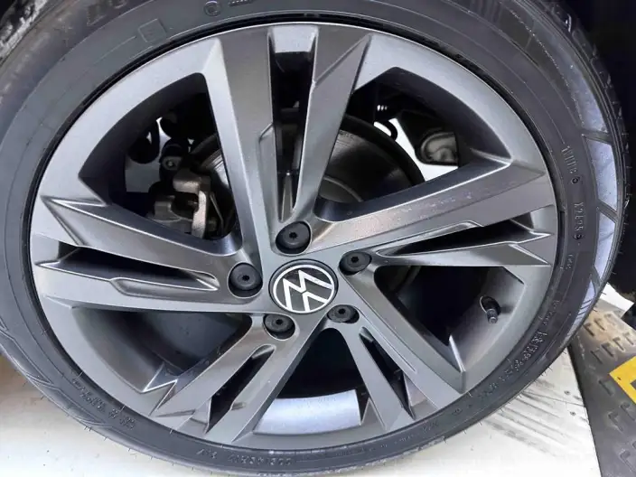 Volkswagen Golf 2023 Model Facelift 280TSI DSG R-Line Lite – фото 10