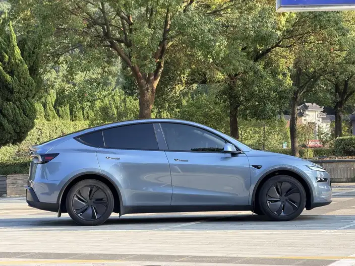 Model Y 2025 Model Rear-wheel drive version – фото 8