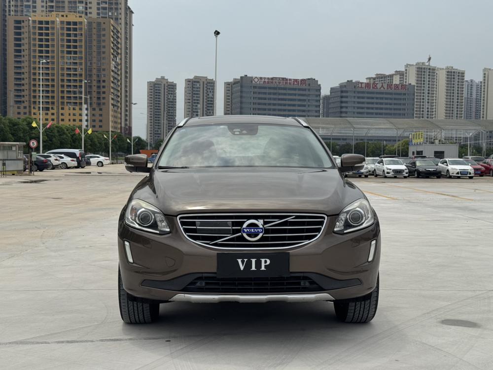 Volvo XC60 2015 T5 AWD Smart Far – фото 2
