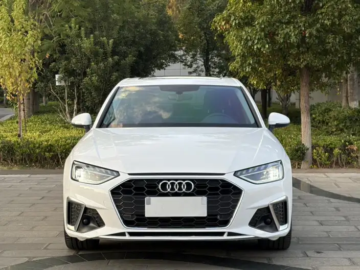 Audi A4 L 2022 Model 40 TFSI Fashion Dynamic Model – фото 2