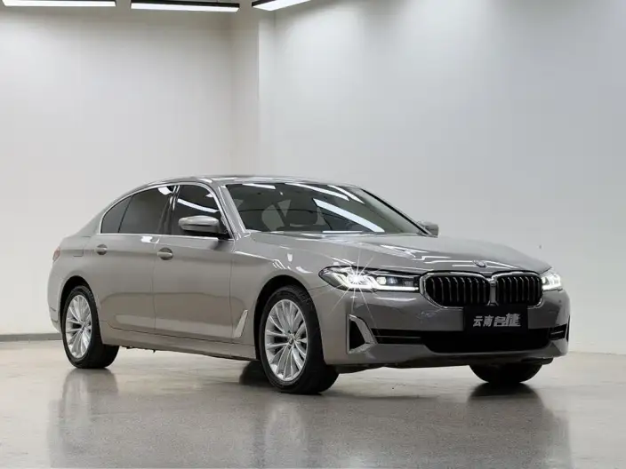 BMW 5 Series 2022 Model 525Li Luxury Set – фото 3