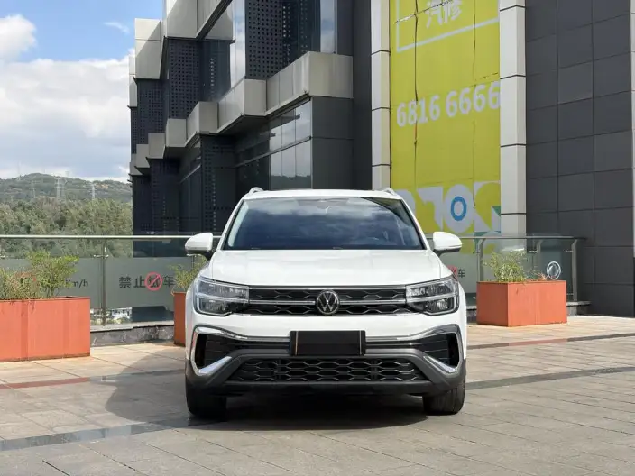Volkswagen Tharu 2023 Model 300TSI 2WD Moonlight Edition – фото 2