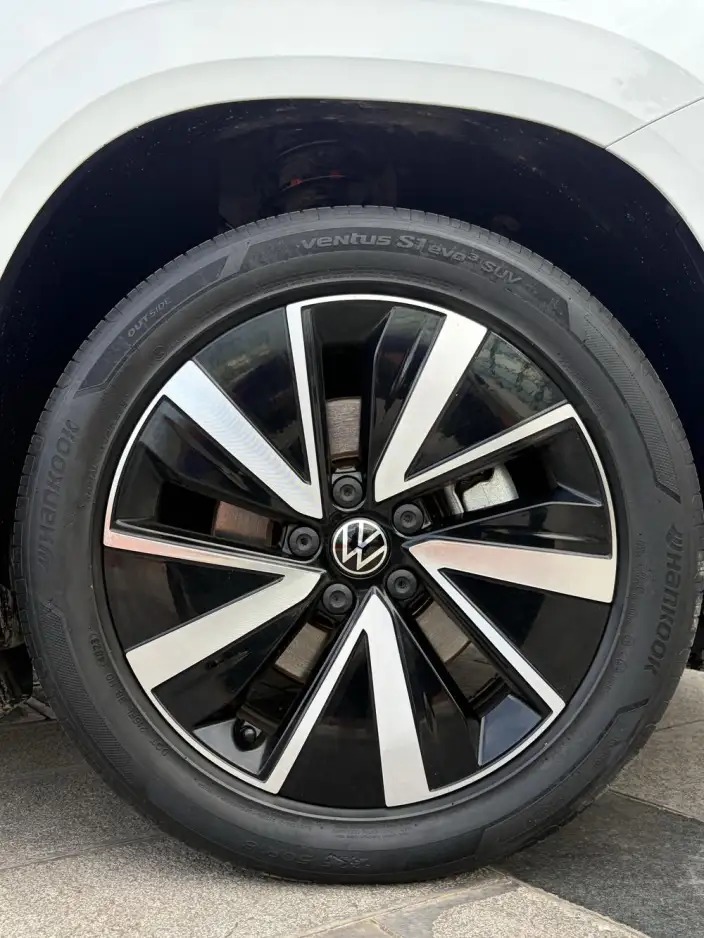 Volkswagen Tharu 2023 Model 300TSI 2WD Moonlight Edition – фото 8
