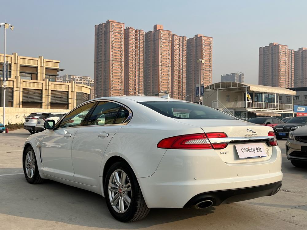 Jaguar XF 2014 модификация XF 2.0T Landwind Fenghua Edition – фото 4
