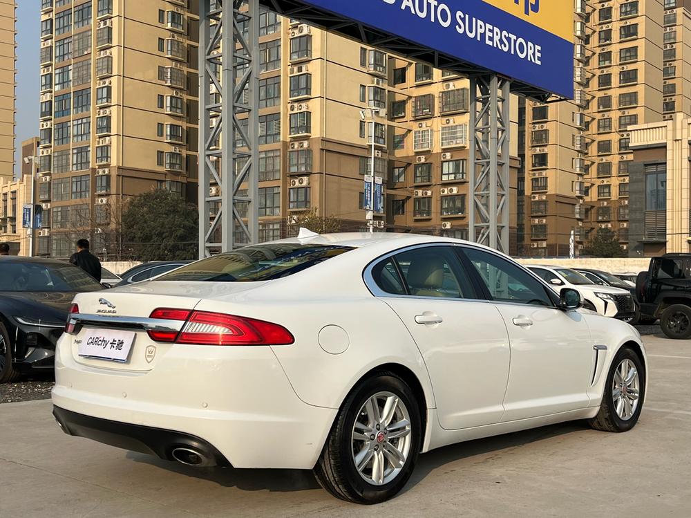 Jaguar XF 2014 модификация XF 2.0T Landwind Fenghua Edition – фото 6