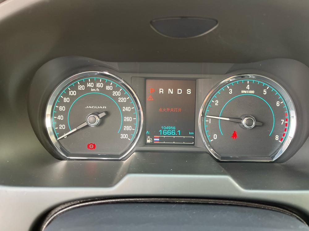 Jaguar XF 2014 модификация XF 2.0T Landwind Fenghua Edition – фото 11