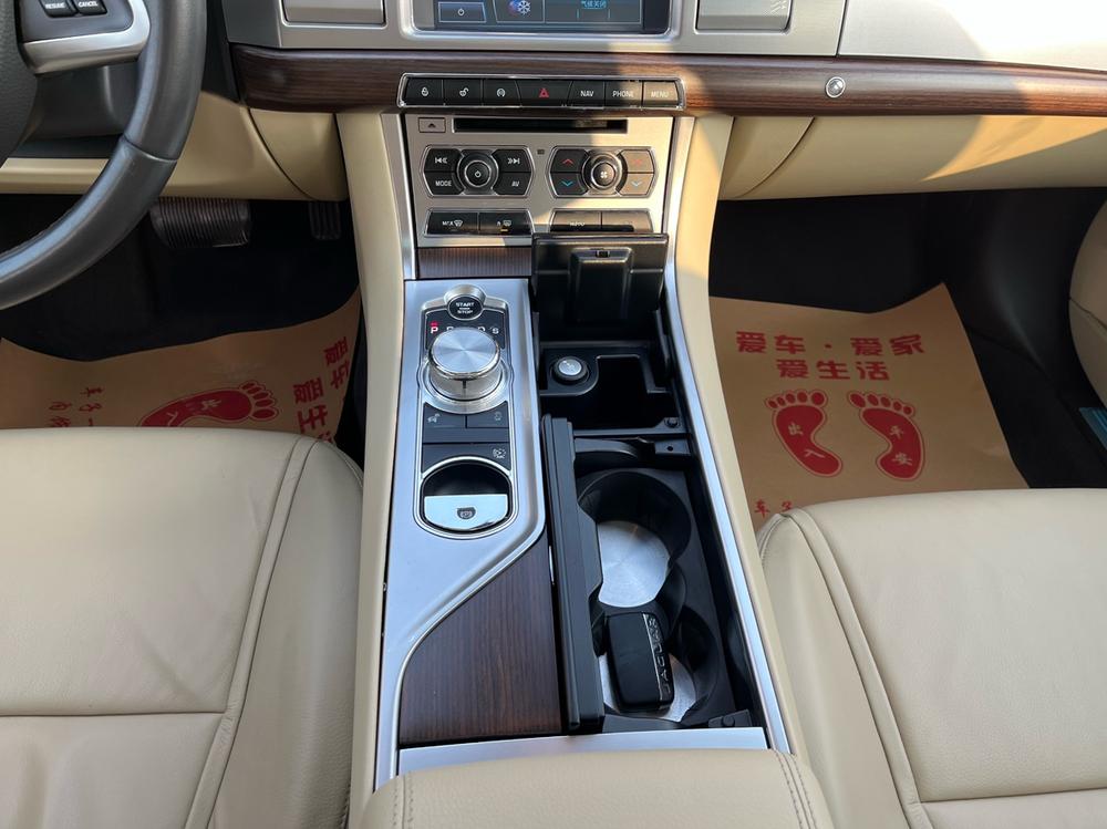 Jaguar XF 2014 модификация XF 2.0T Landwind Fenghua Edition – фото 13