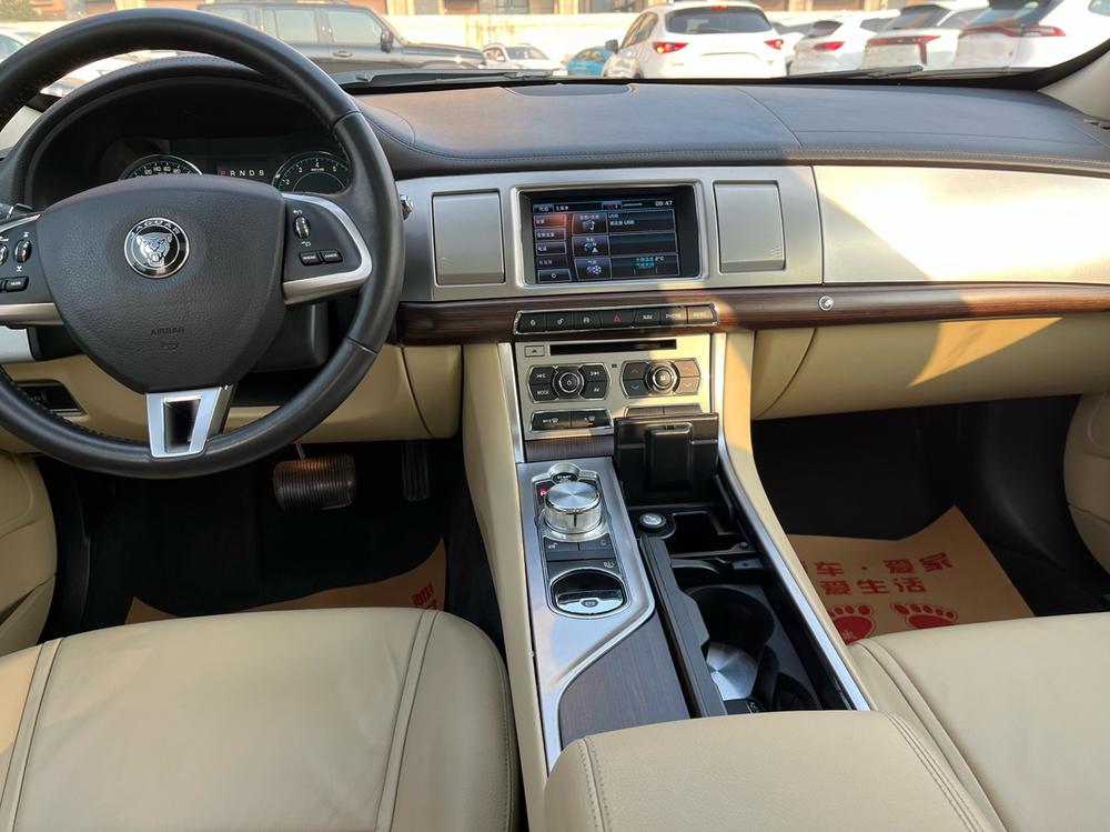 Jaguar XF 2014 модификация XF 2.0T Landwind Fenghua Edition – фото 14