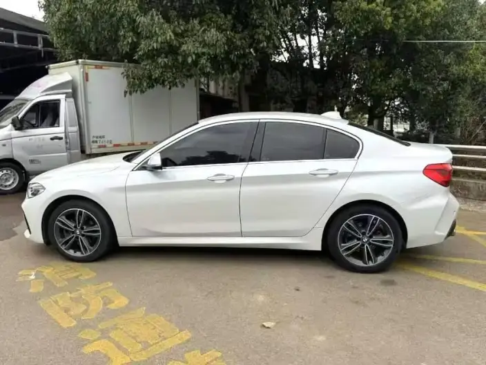 BMW 1 Series 2023 Model 120i M Sports Edition – фото 3