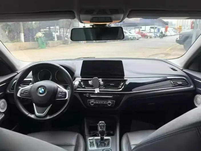 BMW 1 Series 2023 Model 120i M Sports Edition – фото 5