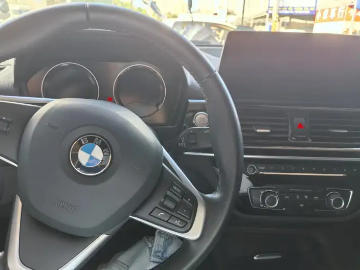 BMW 1 Series 2023 Model 120i M Sports Edition – фото 6