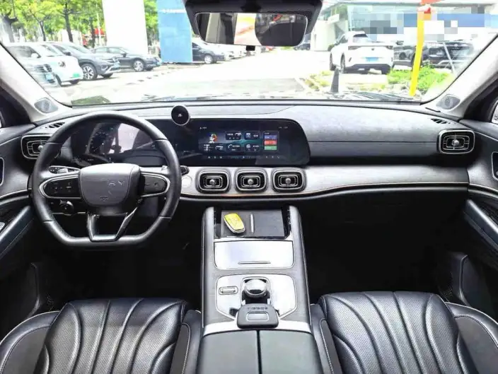 Chery Tiggo 9 2023 Model 2.0T DCT 2WD Deluxe Edition 5 seat – фото 10
