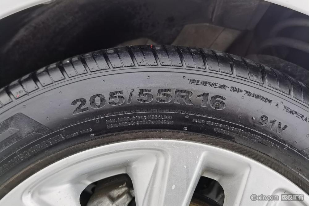 Buick Excelle Модель 2018 года 15T Manual Elite National V – фото 9